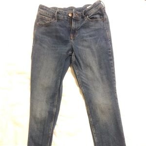 Skinny Jeans distressed hem